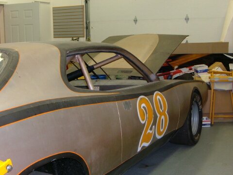 Found in a barn in Iowa: NASCAR Dodge Charger with Petty chassis
